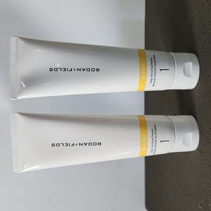 Rodan & Fields reverse deep exfoliating cleanser Lot of 2